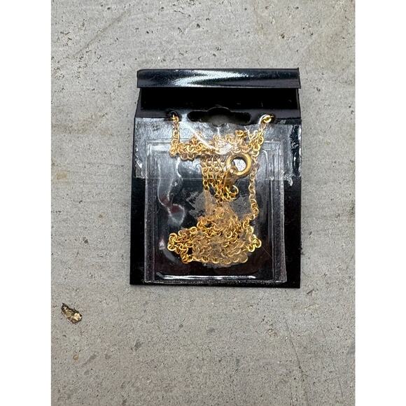 Vintage MGM Grand Las Vegas Cloisonné Pendant Necklace NOS on Card - Picture 4 of 6